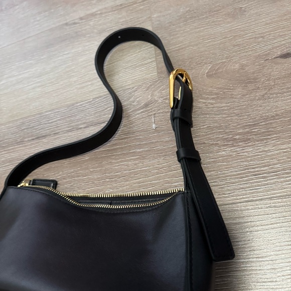 Madewell The Sculptural-Buckle Shoulder Bag NWT - Picture 4 of 9